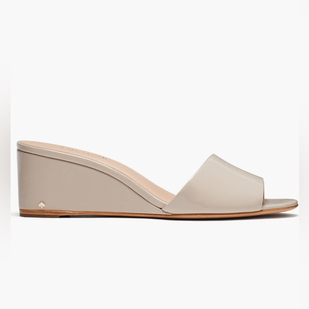 New Kate Spade Beige willow wedge sandals Sz 8.5